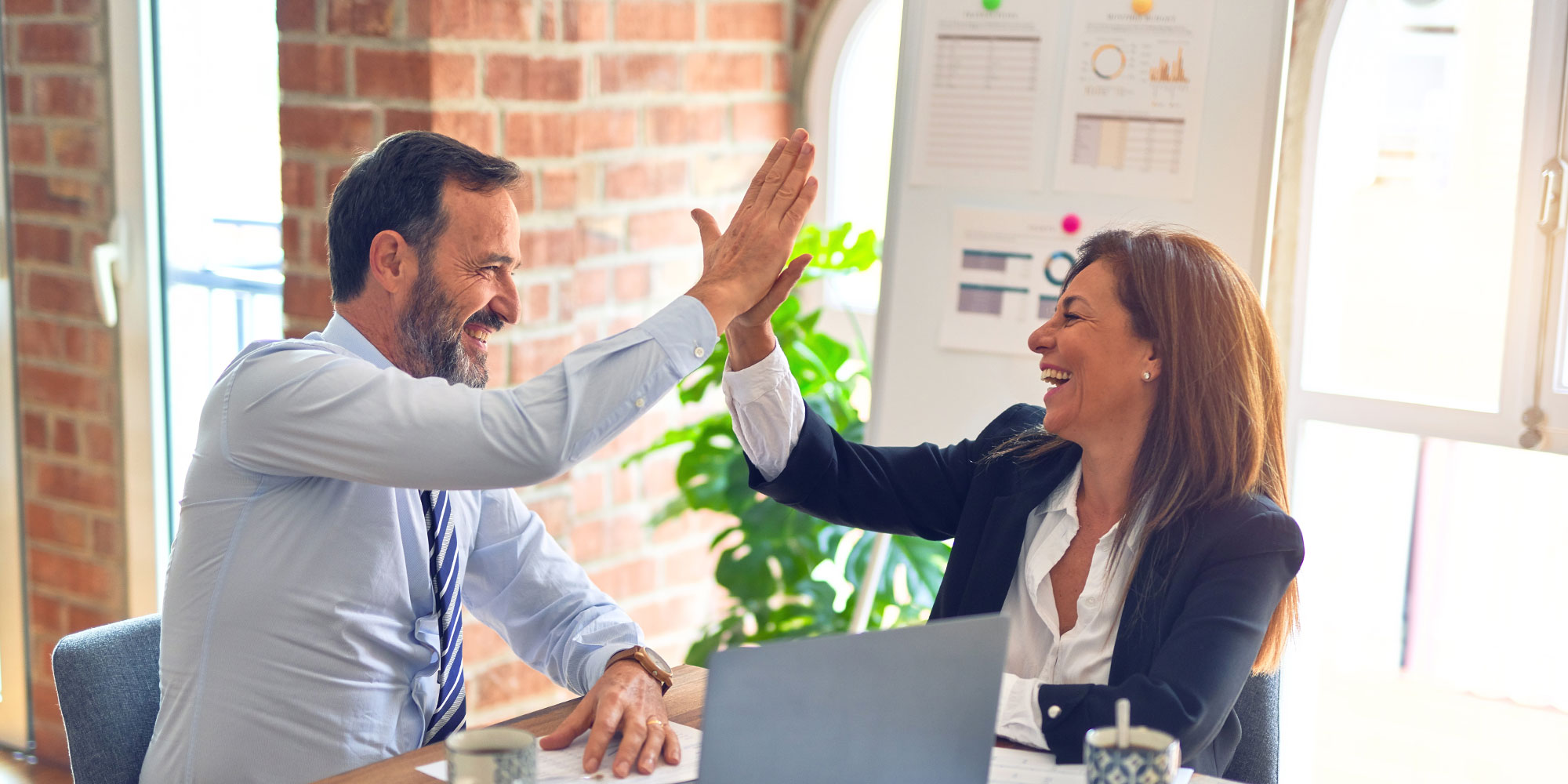 UV-C-Luftreiniger SOLAR BREEZE zur Raumluftdesinfektion